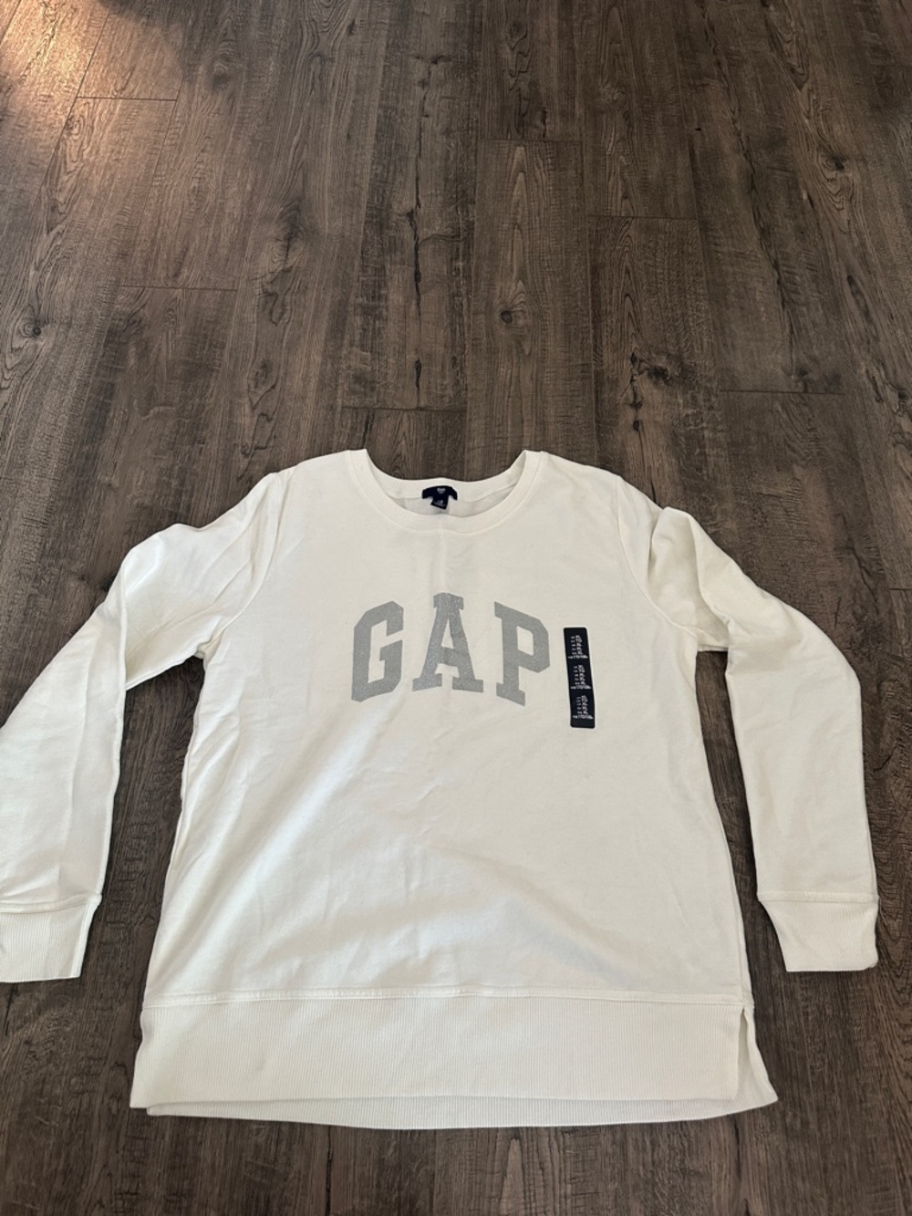 GAP Women’s Crewneck Sweatshirt in White with Gray Logo
